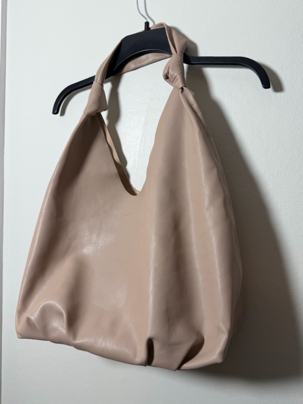 Elizabeth and James Hobo Bag with Matching Wristlet - Picture 3 of 9